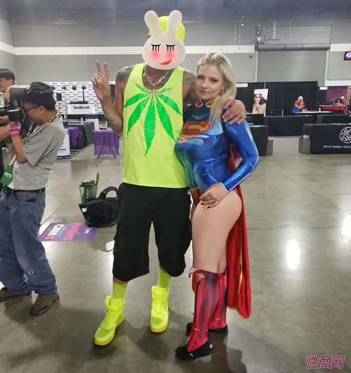 ����Exxxoticaչ���Ϊý��Ľ���ͼƬ48