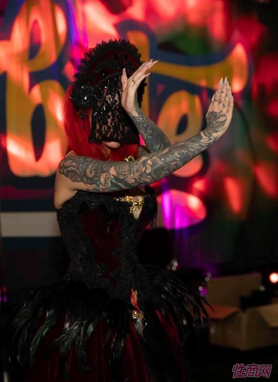 ����Exxxoticaչ���Ϊý��Ľ���ͼƬ19