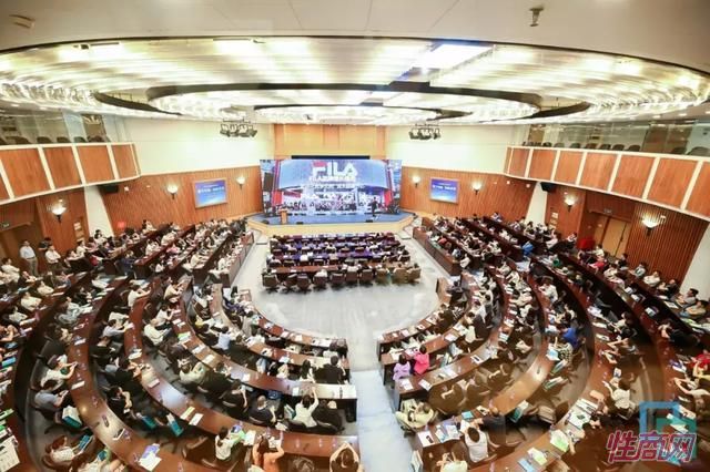 19ȫ��Ь���ǻ����۷��