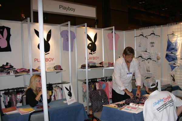 2004������Ȥ����չIinternationalLingerieShow���ʼ�ͼƬ7