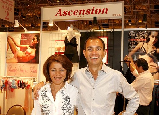 2004������Ȥ����չIinternationalLingerieShow���ʼ�ͼƬ27