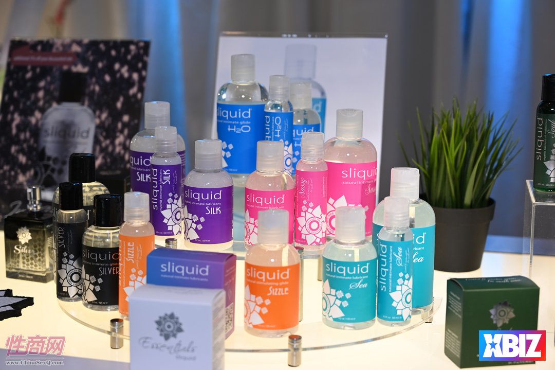 夏季洛杉矶成人展anme:产品展示 (13)