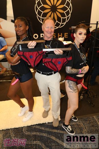 夏季洛杉矶成人展anme:展会现场 (12)