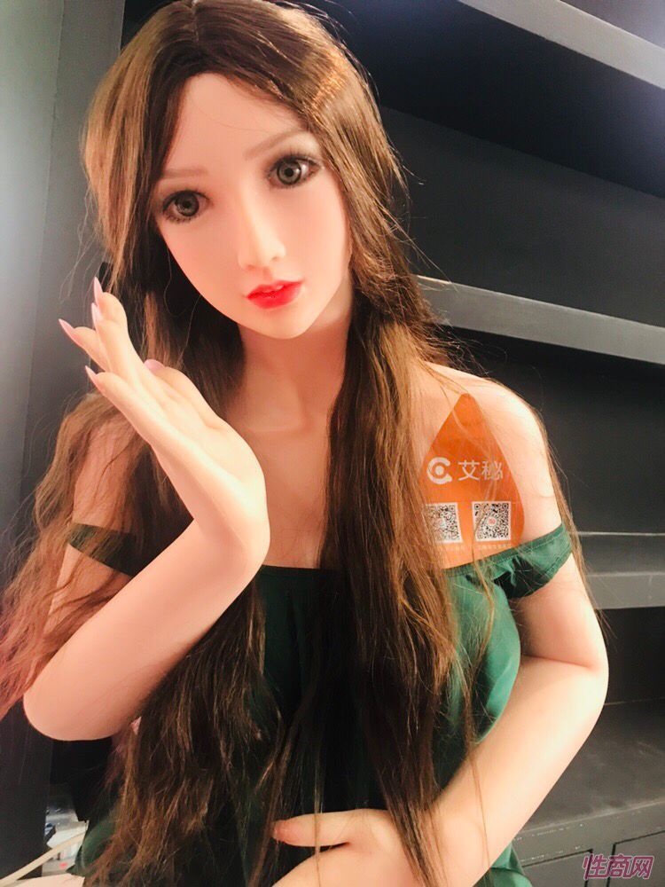 ���ص�ʵ������