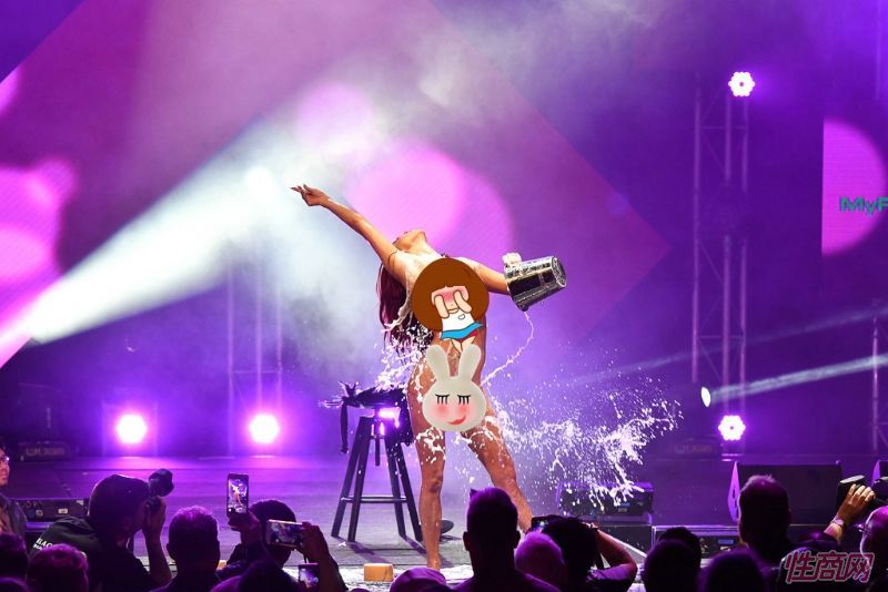 19�Ĵ����ǲ���˹�����չSexpo69