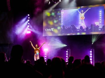 19�Ĵ����ǲ���˹�����չSexpo84