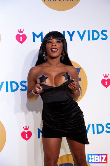 19ŷ�޳�����Ȥ�󽱺�̺ (14)