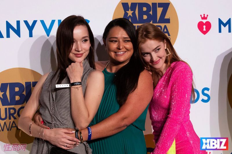 19ŷ�޳�����Ȥ�󽱺�̺ (34)