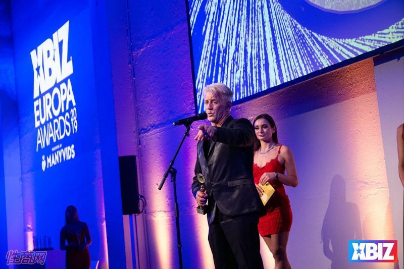 19ŷ�޳�����Ȥ�󽱰佱�ֳ� (56)