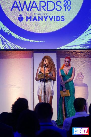 19ŷ�޳�����Ȥ�󽱰佱�ֳ� (61)