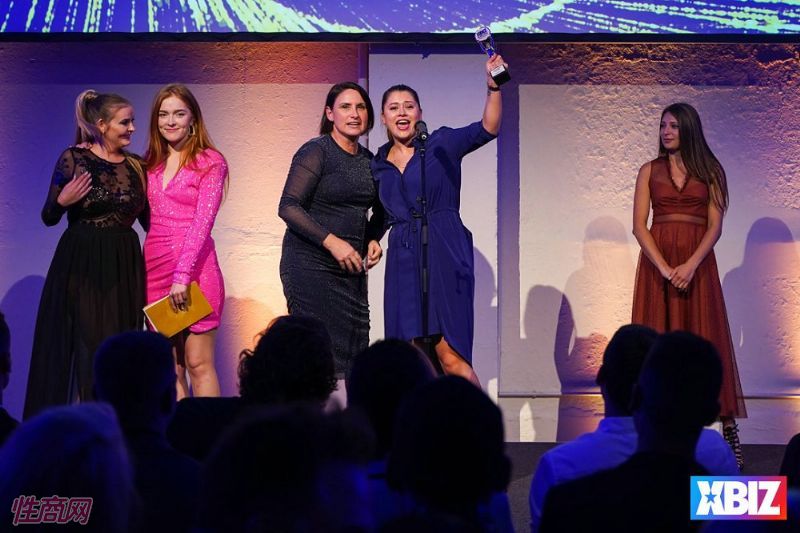 19ŷ�޳�����Ȥ�󽱰佱�ֳ� (71)