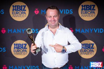 19ŷ�޳�����Ȥ�󽱻�Ӱ�Ǽ���ҵ (3)