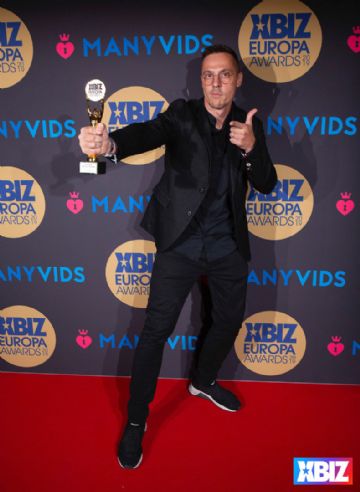 19ŷ�޳�����Ȥ�󽱻�Ӱ�Ǽ���ҵ (13)