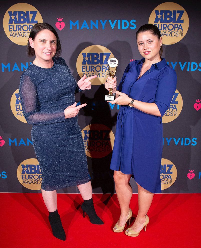 19ŷ�޳�����Ȥ�󽱻�Ӱ�Ǽ���ҵ (15)