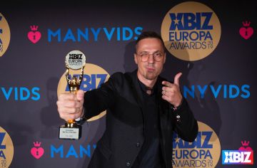 19ŷ�޳�����Ȥ�󽱻�Ӱ�Ǽ���ҵ (14)