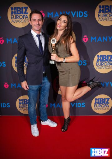 19ŷ�޳�����Ȥ�󽱻�Ӱ�Ǽ���ҵ (20)