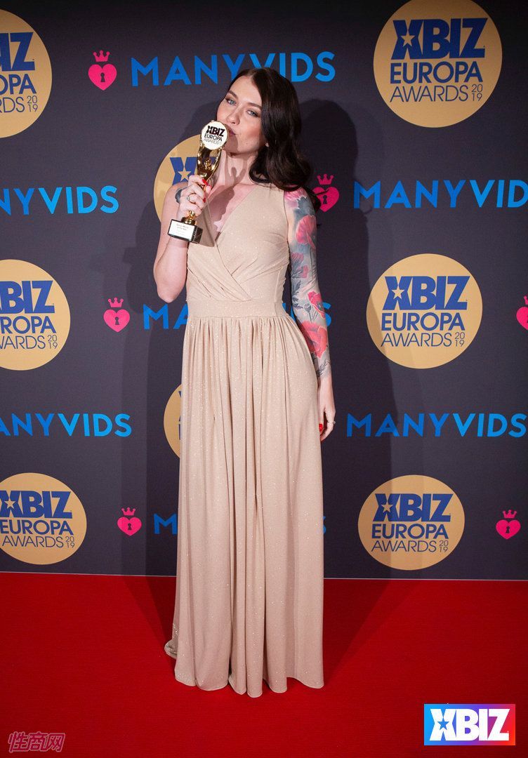 19ŷ�޳�����Ȥ�󽱻�Ӱ�Ǽ���ҵ (22)