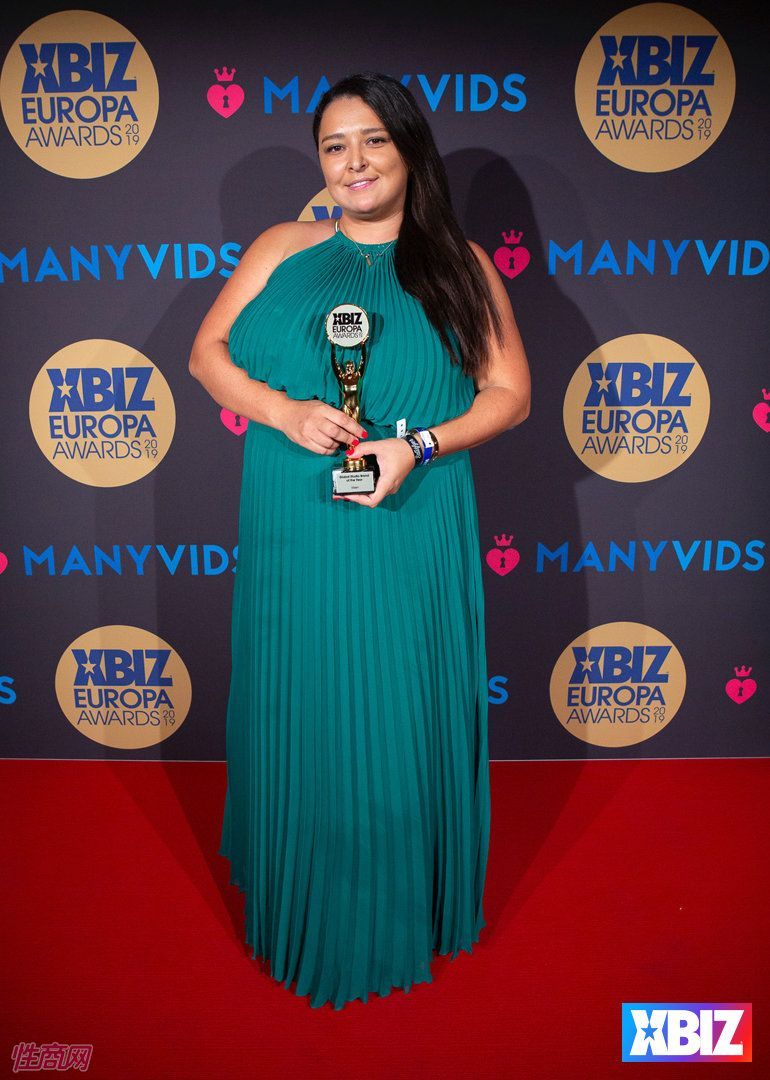 19ŷ�޳�����Ȥ�󽱻�Ӱ�Ǽ���ҵ (24)