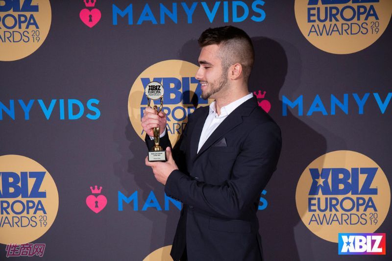 19ŷ�޳�����Ȥ�󽱻�Ӱ�Ǽ���ҵ (42)