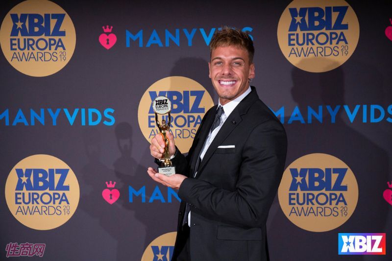 19ŷ�޳�����Ȥ�󽱻�Ӱ�Ǽ���ҵ (46)