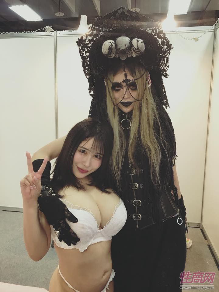 重口异装SM游戏