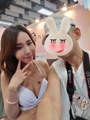 ���ں�̨�ú�Ӱ