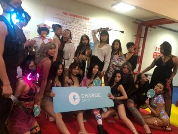 �α��͹�����Ա��Ӱ