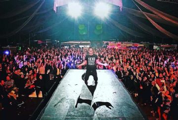 ��̨����