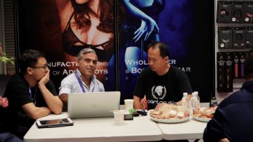 ���޳��˲���չ���ֳ� (3)