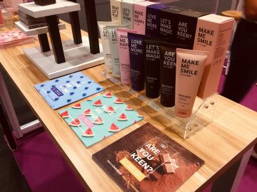 ���޳��˲���չ���ֳ� (12)