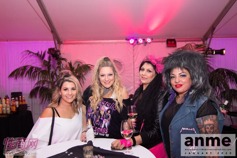 洛杉矶成人展ANME80年代主题派对 (5)