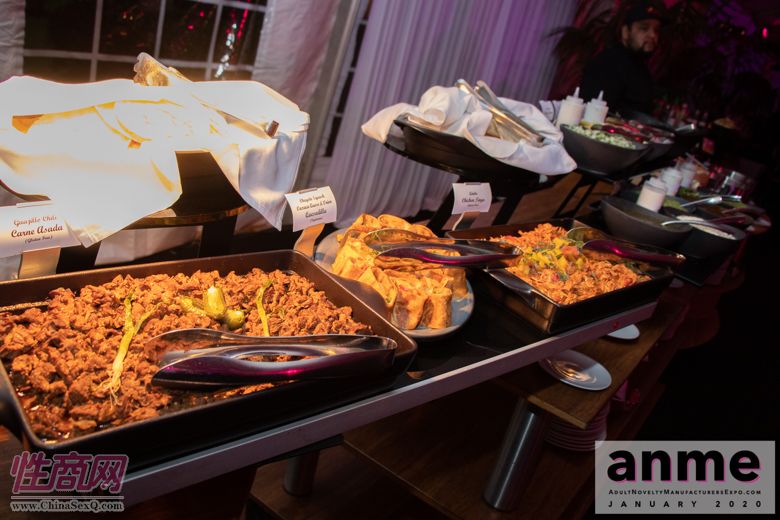 洛杉矶成人展ANME80年代主题派对 (15)