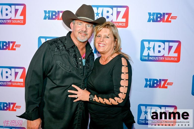 洛杉矶成人展ANME红毯合影留念 (38)