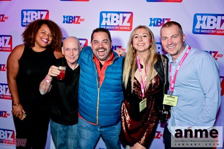 洛杉矶成人展ANME红毯合影留念 (70)