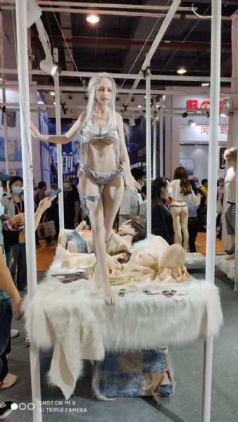 �������Ļ���ʵ�����޴��� (36)