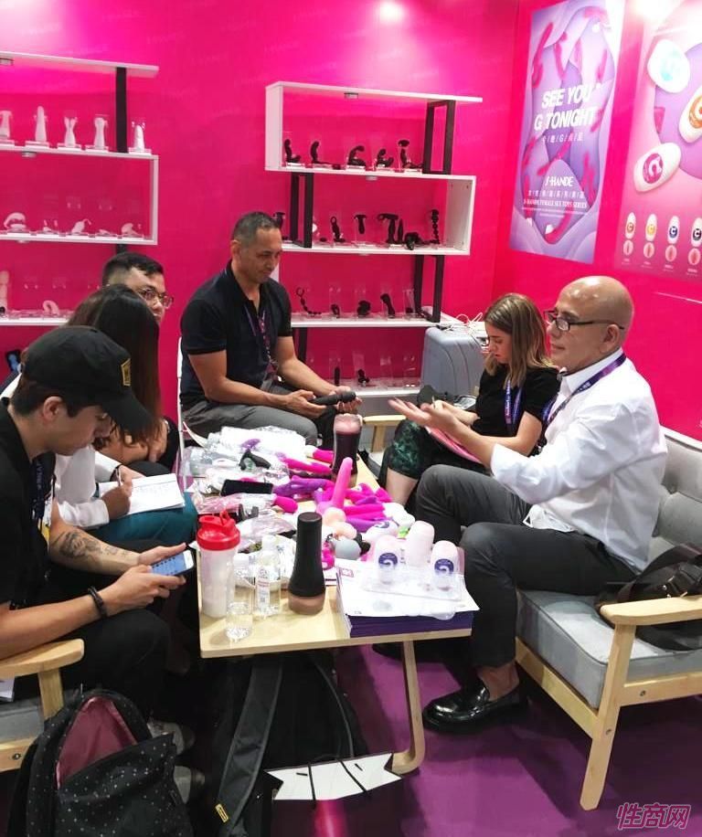 S-HAND˹����չ̨