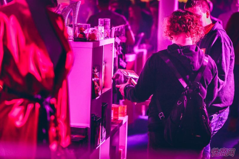 ����ά�ǳ���չ���ʱ��� (4)