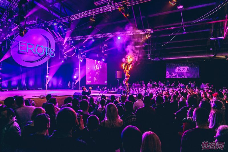 ����ά�ǳ���չ���ʱ��� (18)