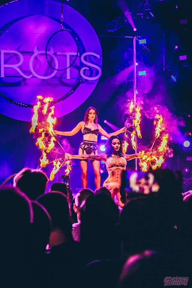 ����ά�ǳ���չ���ʱ��� (20)