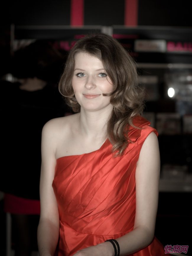 �Ϻ�����չ--�Ը�ģ�ش��Ը���Ʒ����ҵͼƬ42