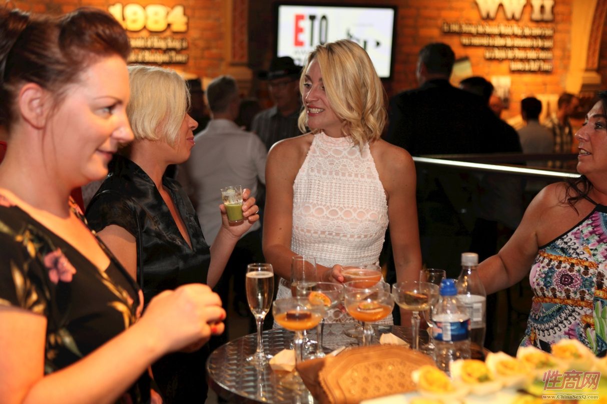 2018英国成人展颁奖典礼在名胜景点BlackpoolTower举行图片8