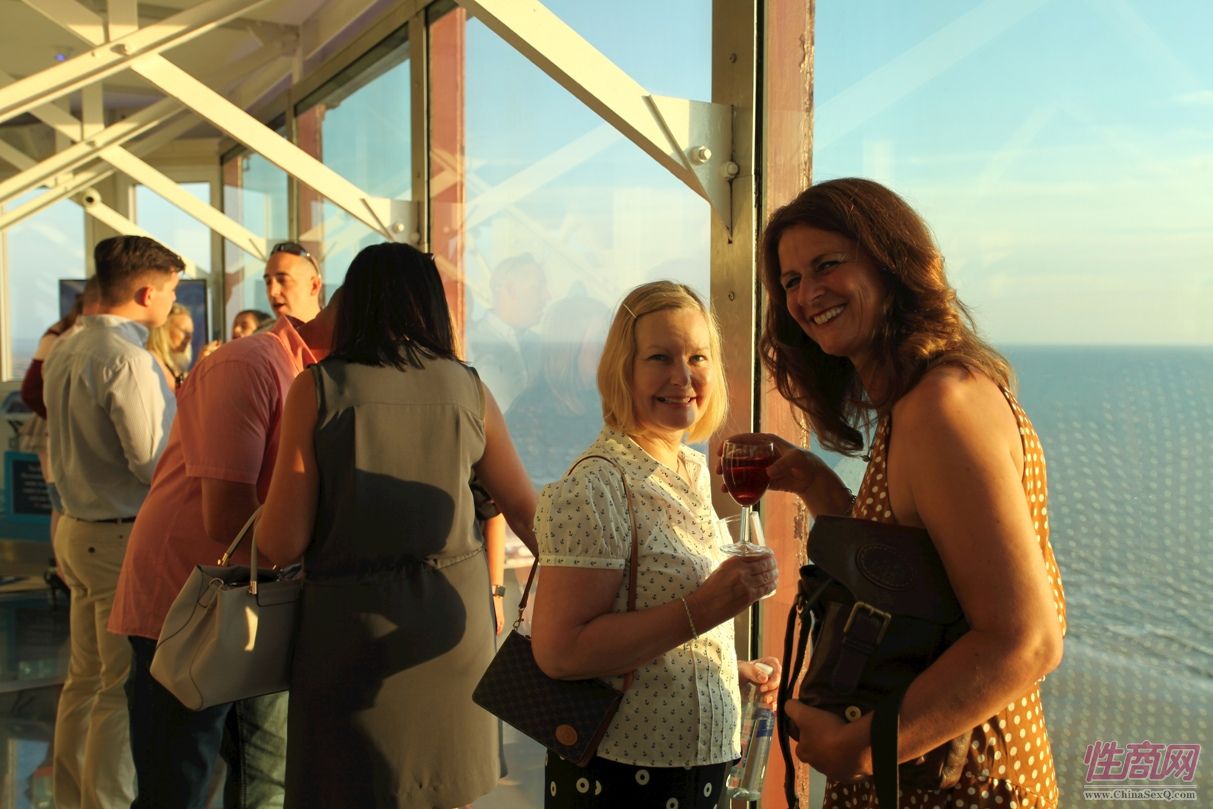 2018英国成人展颁奖典礼在名胜景点BlackpoolTower举行图片13