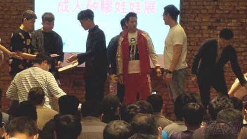 �轺����ɳ������