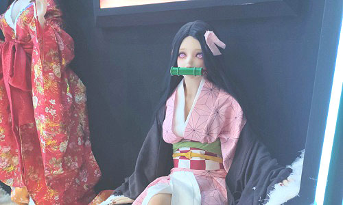 2021上海API成人展：实体娃娃