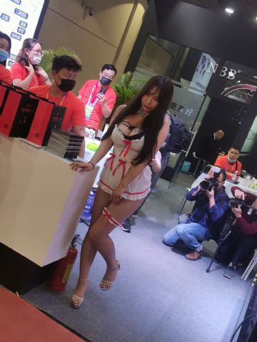 �Ϻ�API��Ȥ����չ�ֳ�˲�� (27)