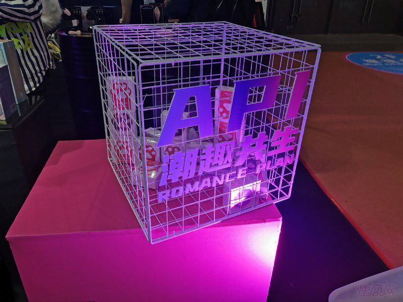 �Ϻ�API��Ȥ����չ�ֳ�˲�� (50)