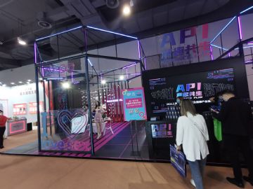 �Ϻ�API��Ȥ����չ�ֳ�˲�� (61)