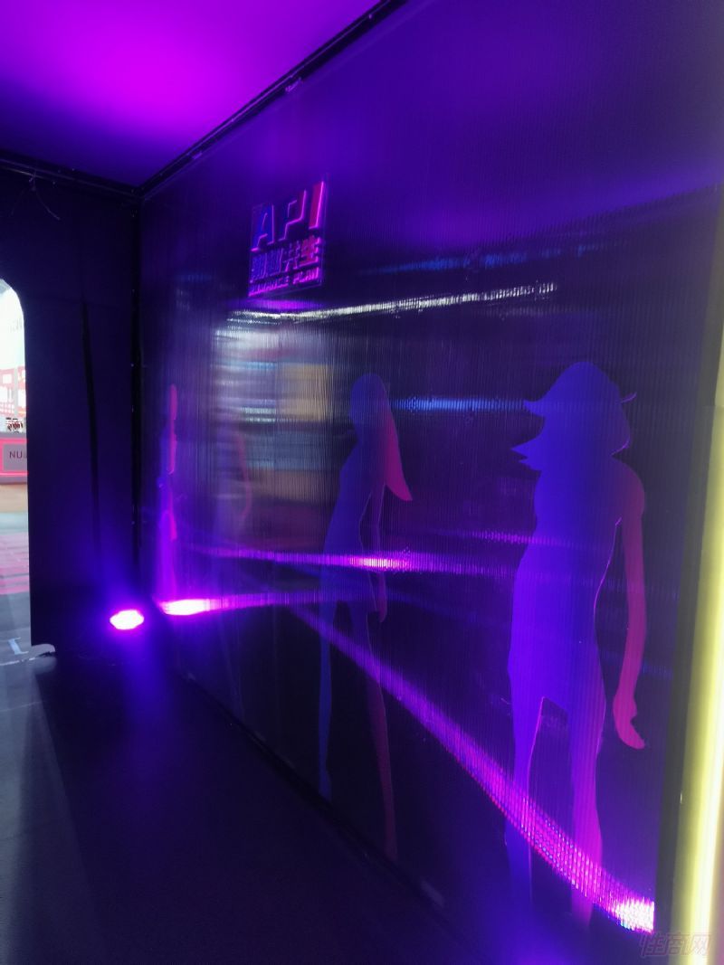 �Ϻ�API��Ȥ����չ�ֳ�˲�� (94)