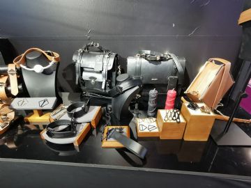 �Ϻ�API��Ȥ����չ�ֳ�˲�� (100)