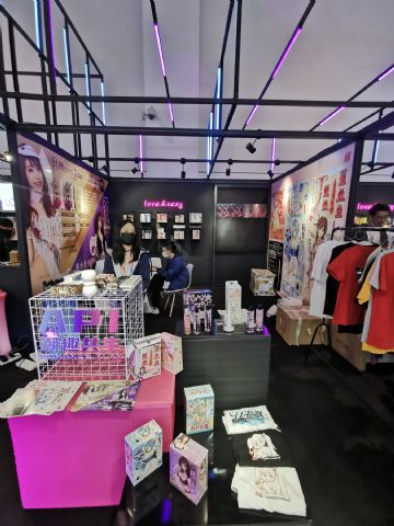 �Ϻ�API��Ȥ����չ�ֳ�˲�� (106)